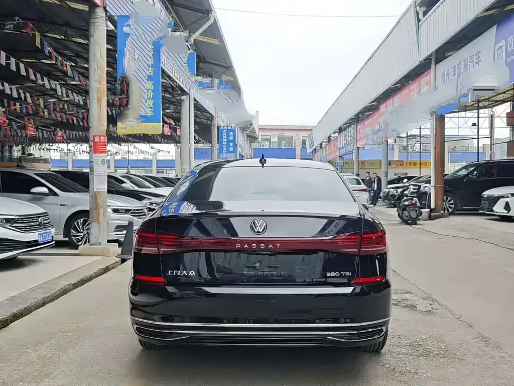 Volkswagen Passat — фото 2