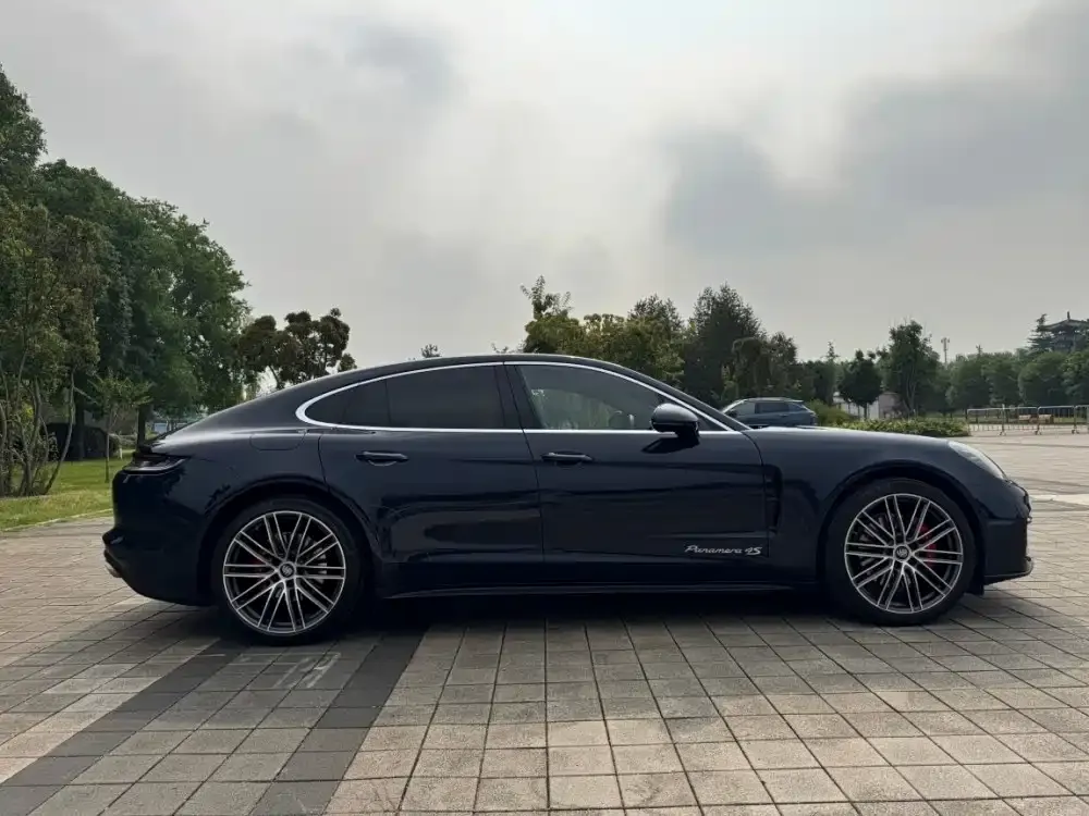 Porsche Panamera — фото 9