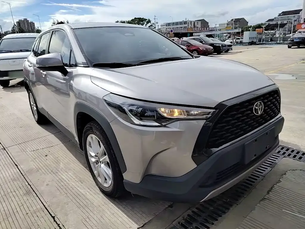 Toyota Corolla Cross — фото 9