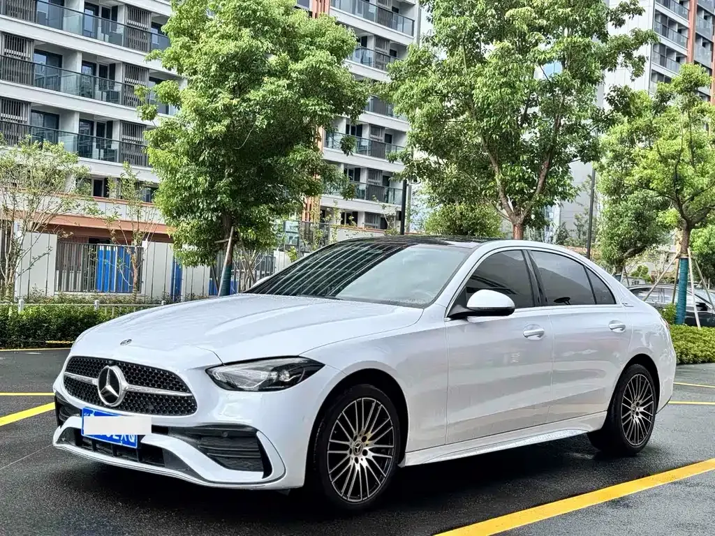 Mercedes-Benz C-Class — фото 1