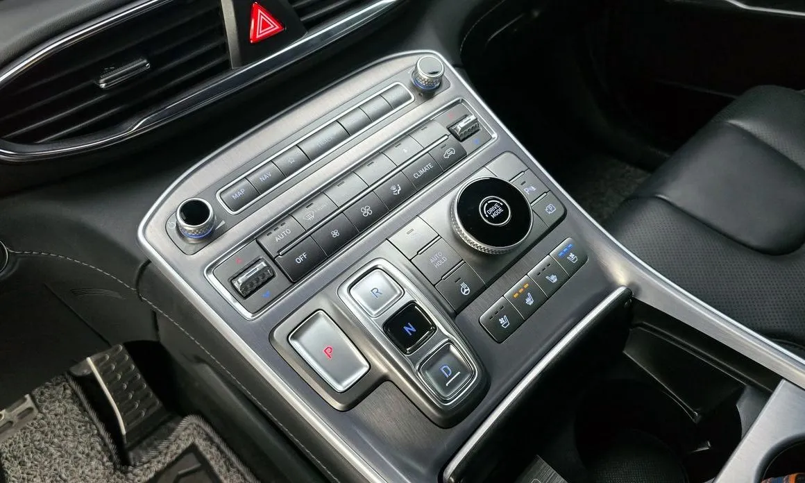 Hyundai Santafe — фото 8