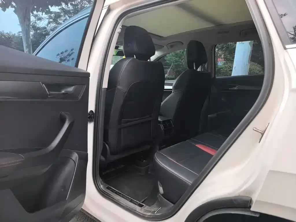 Skoda Karoq — фото 2