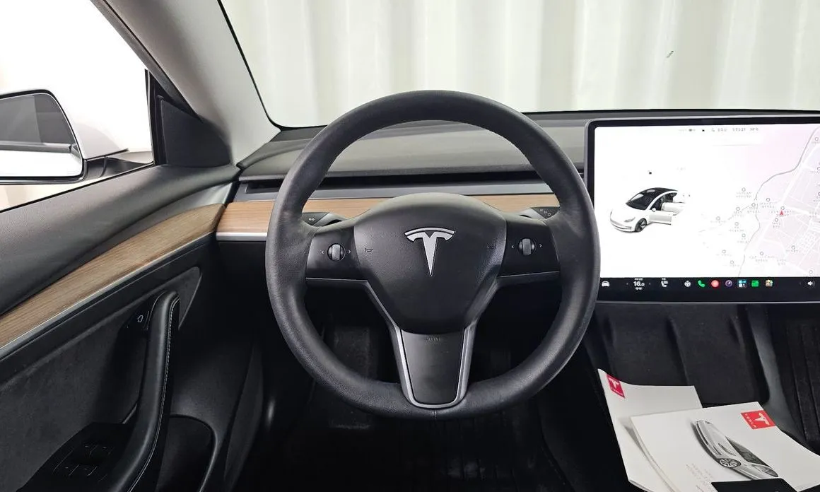Tesla Model 3 — фото 6