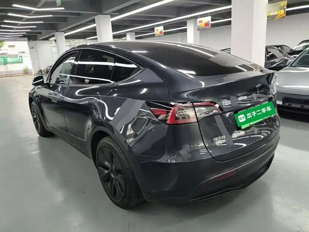 Tesla Model Y — фото 7