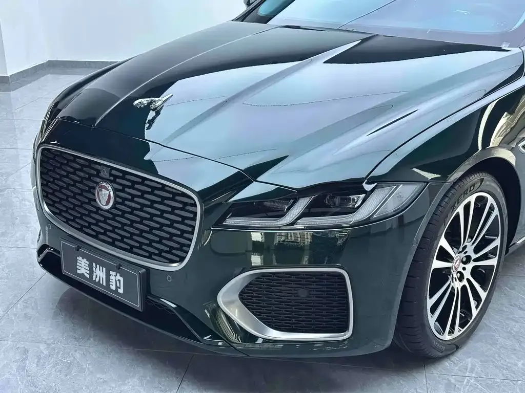 Jaguar XFL — фото 4