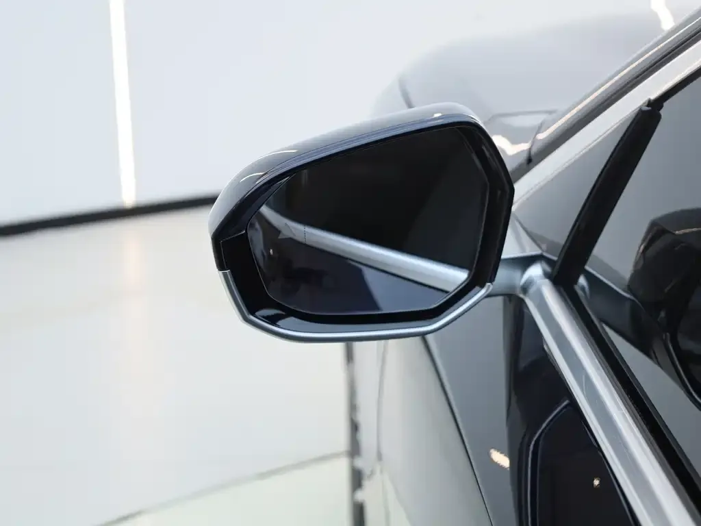 BMW i5 — фото 4