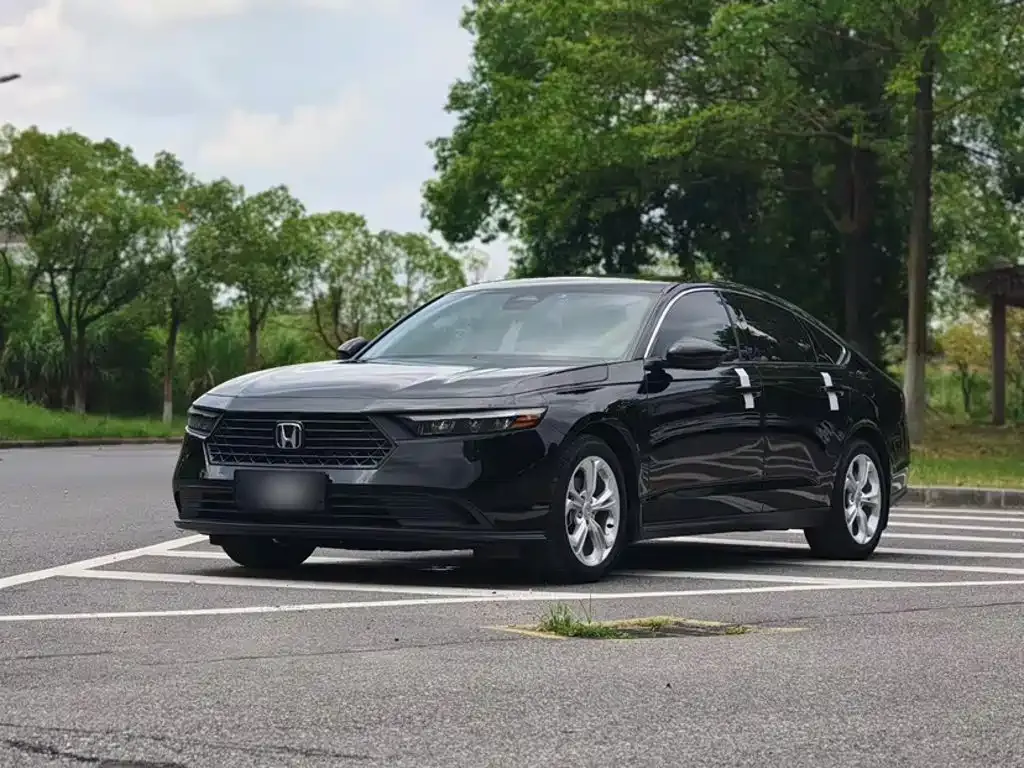 Honda Accord — фото 10