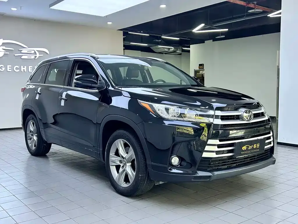 Toyota Highlander — фото 4
