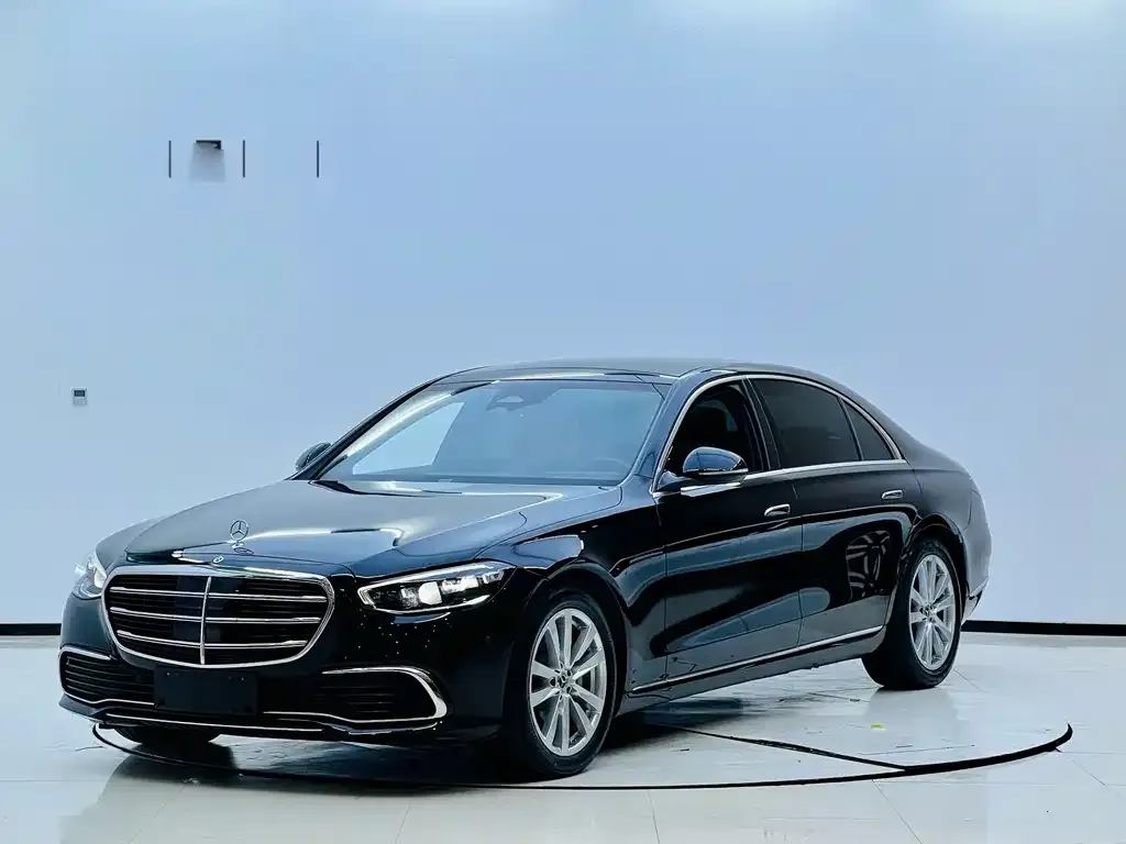 Mercedes-Benz S-Class — фото 1