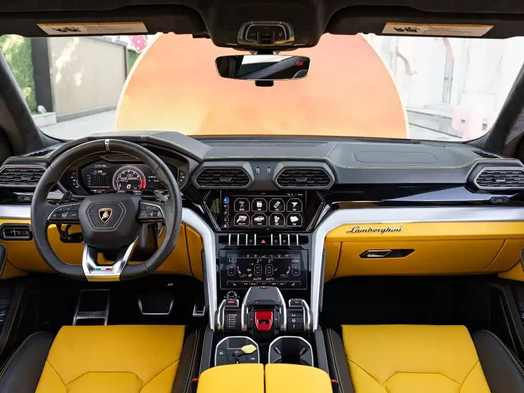 Lamborghini Urus — фото 2