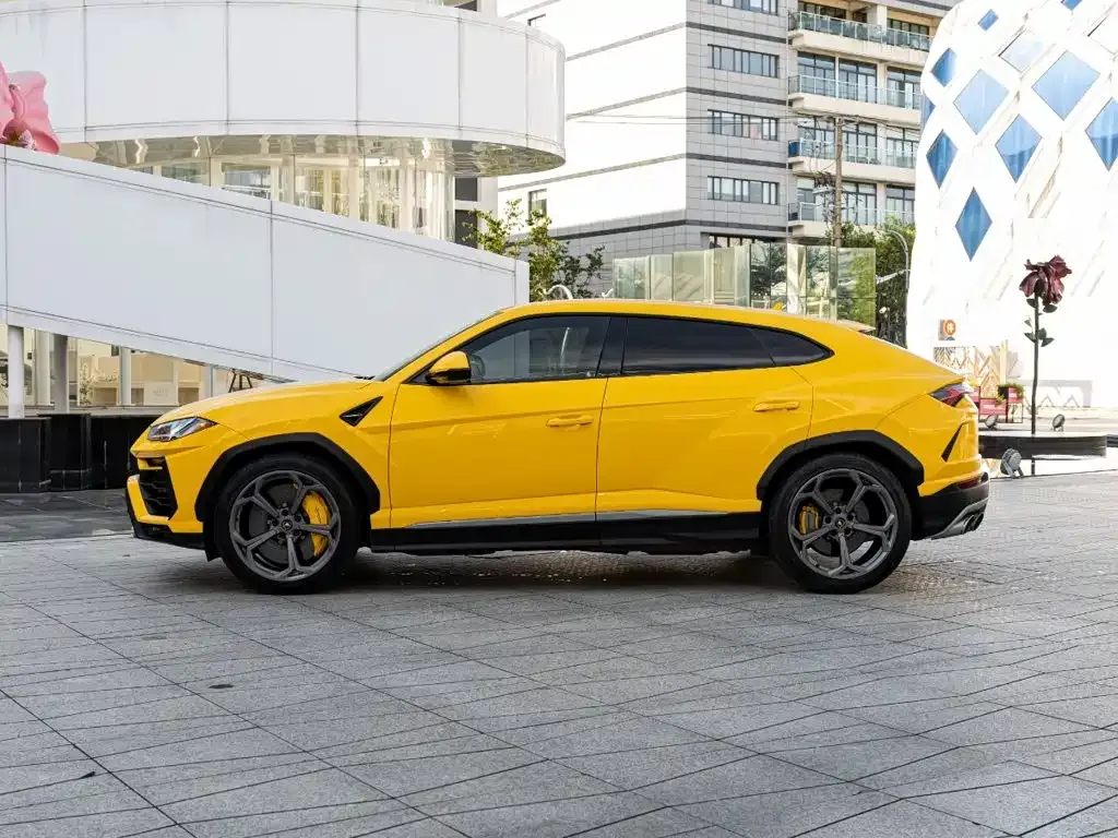 Lamborghini Urus — фото 8