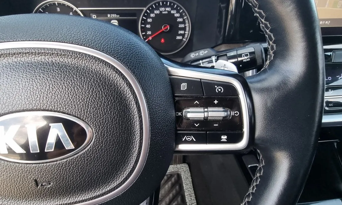Kia Sorento — фото 4