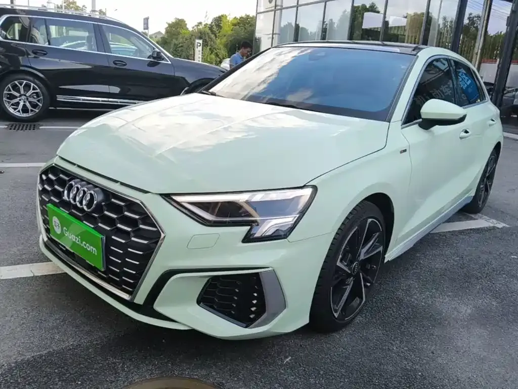 Audi A3 — фото 1