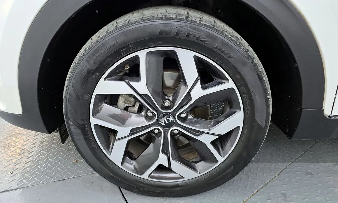 Kia Sportage — фото 7