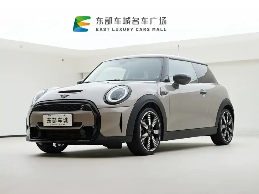 MINI Cooper (3-door) — фото 1