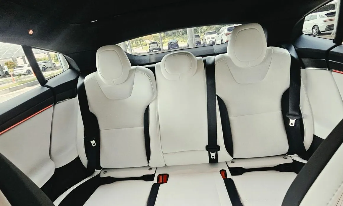 Tesla Model S — фото 4