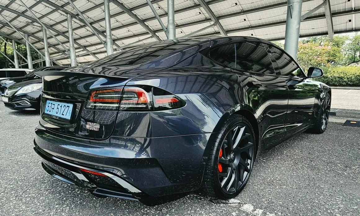 Tesla Model S — фото 2