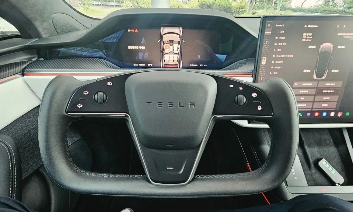 Tesla Model S — фото 5