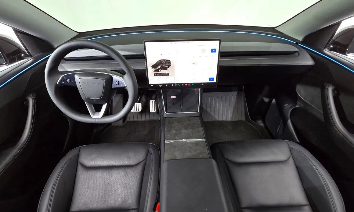 Tesla Model Y — фото 7