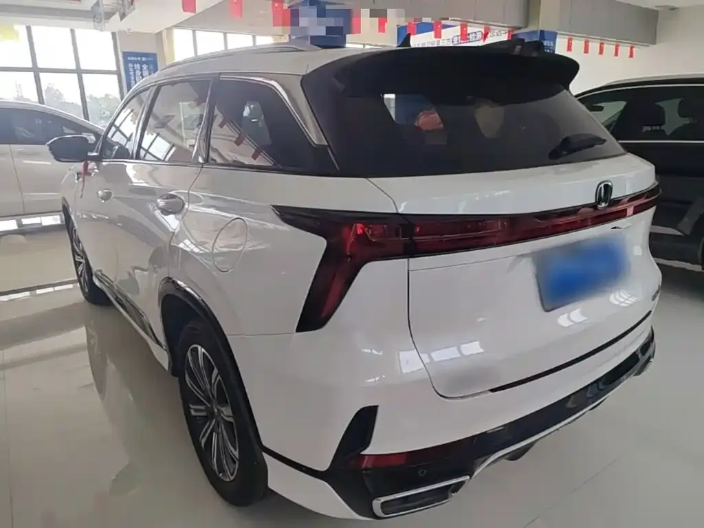 Changan CS75PLUS — фото 2