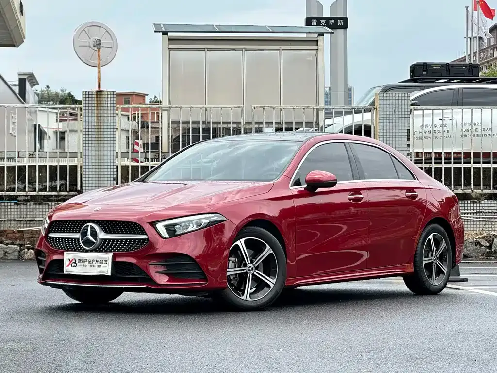 Mercedes-Benz A-Class — фото 1