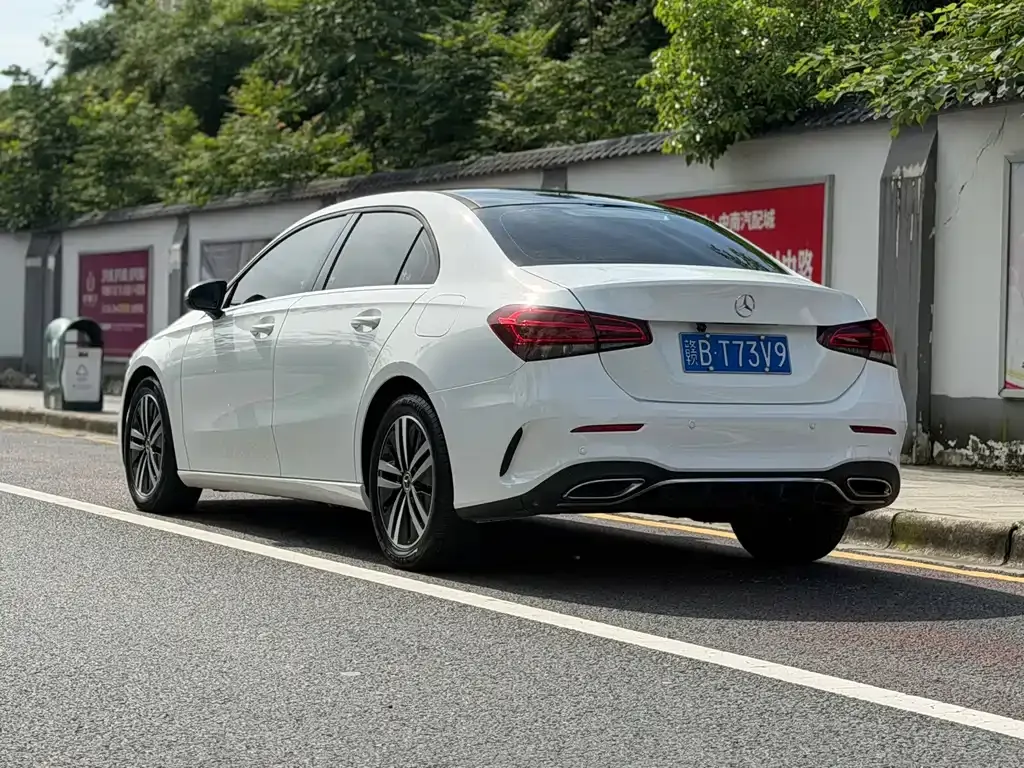 Mercedes-Benz A-Class — фото 8
