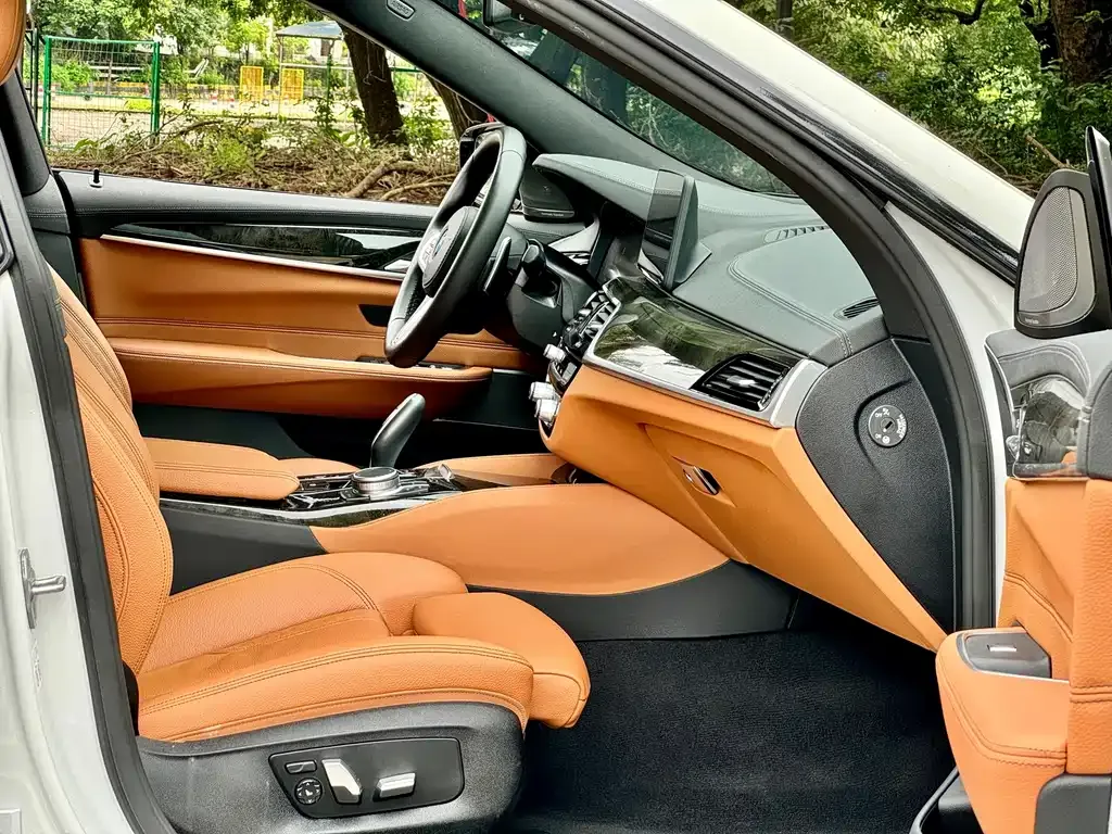 BMW 6 Series GT — фото 9