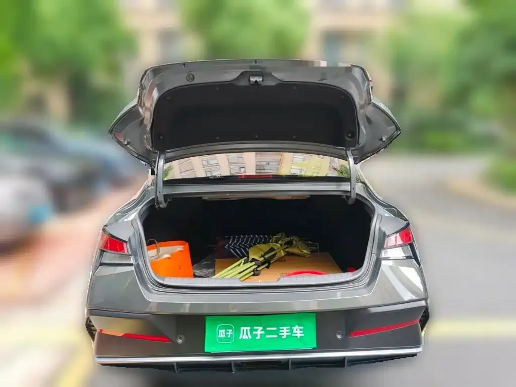Hyundai Elantra — фото 8