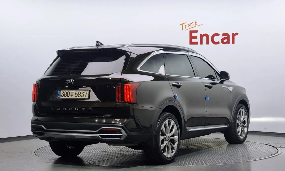 Kia Sorento — фото 5