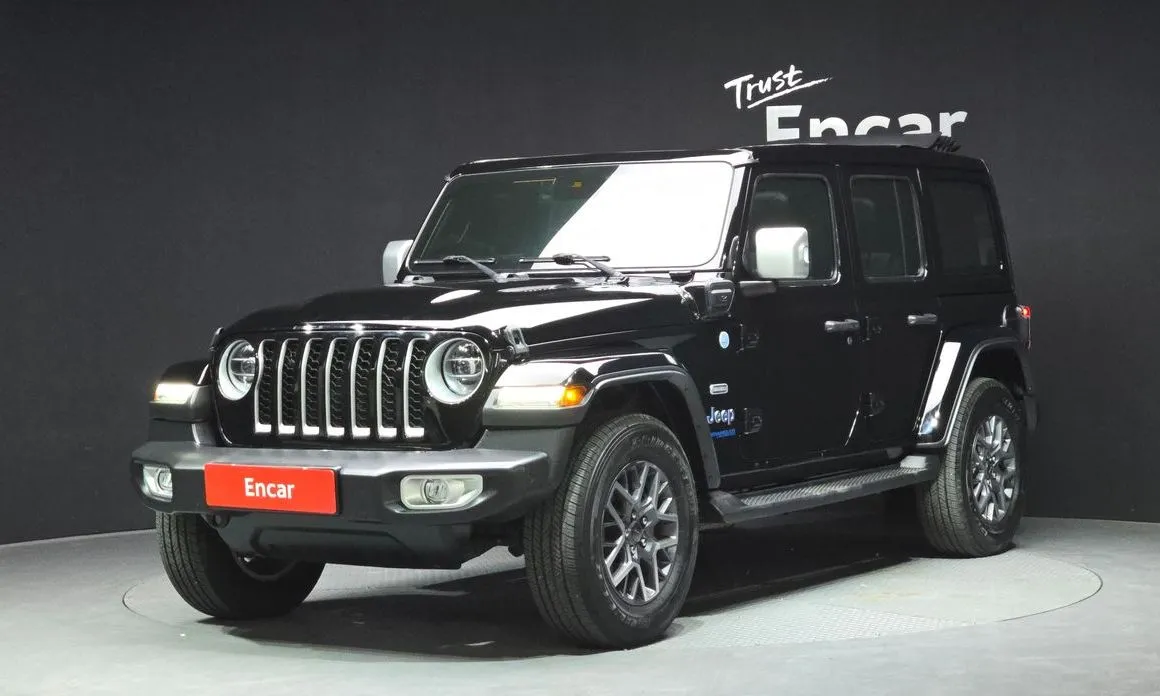 Jeep Wrangler — фото 1