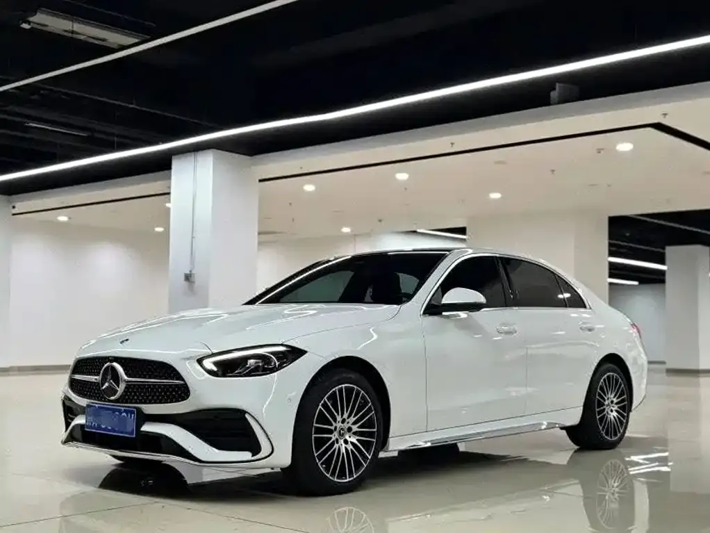 Mercedes-Benz C-Class — фото 1