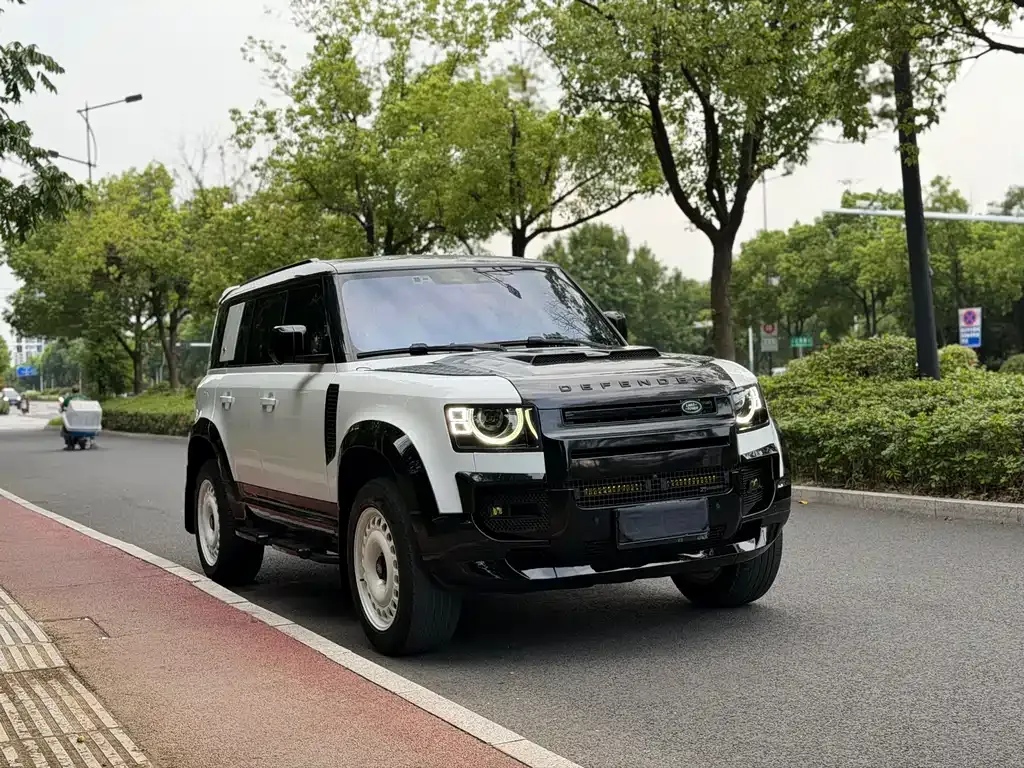 Land Rover Defender — фото 6