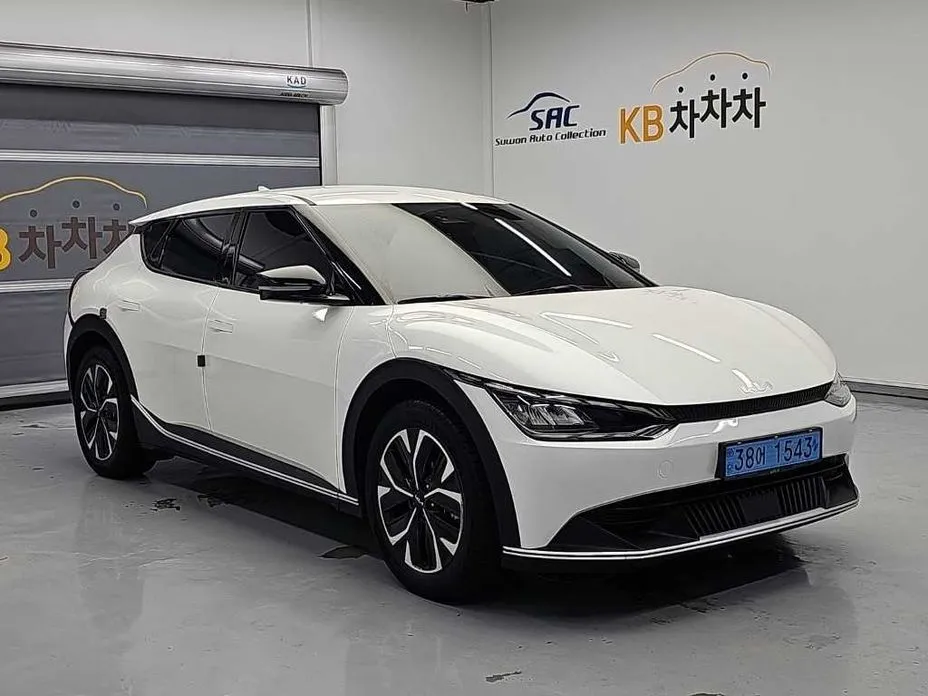 Kia EV6 — фото 8
