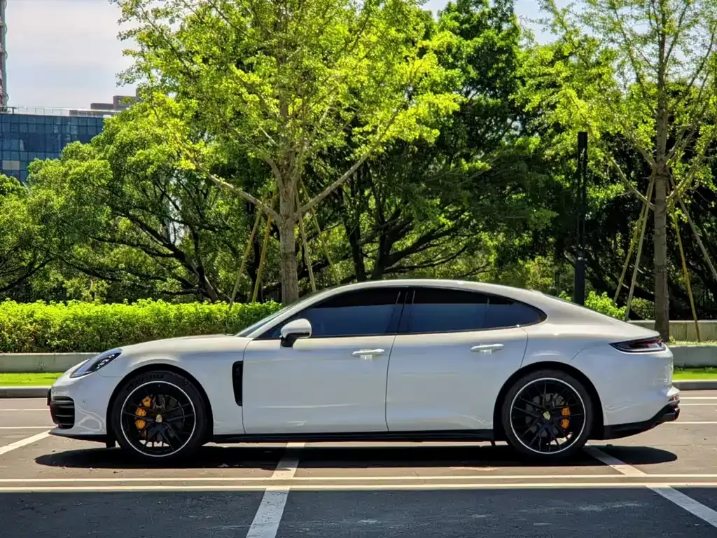 Porsche Panamera — фото 10
