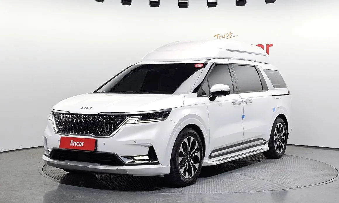 Kia Carnival — фото 1