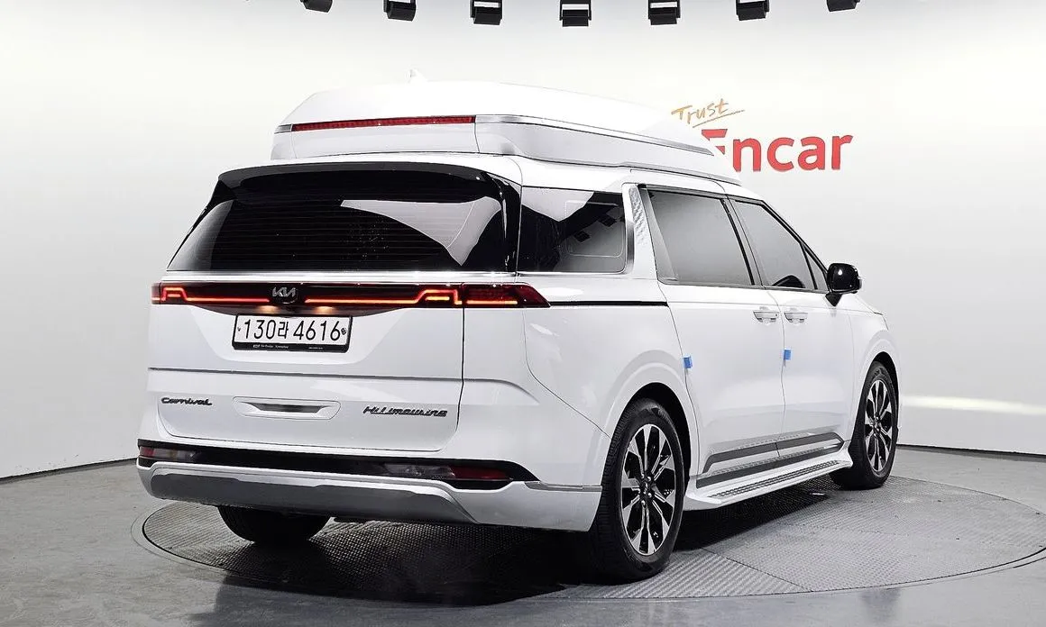 Kia Carnival — фото 10