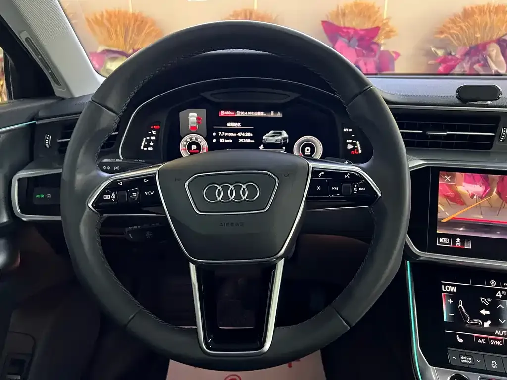 Audi A6L — фото 10