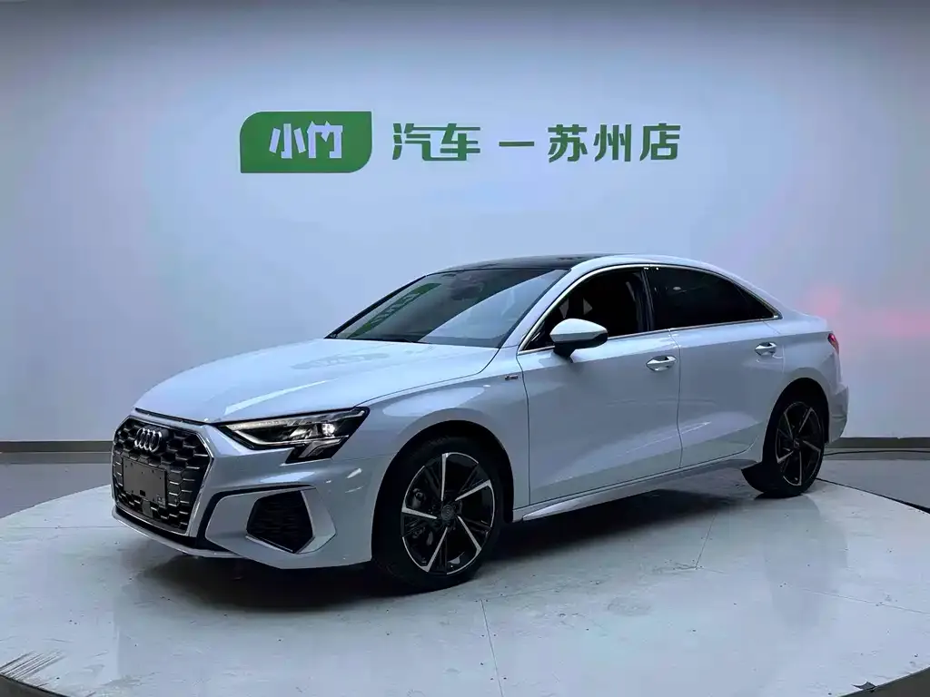 Audi A3 — фото 1