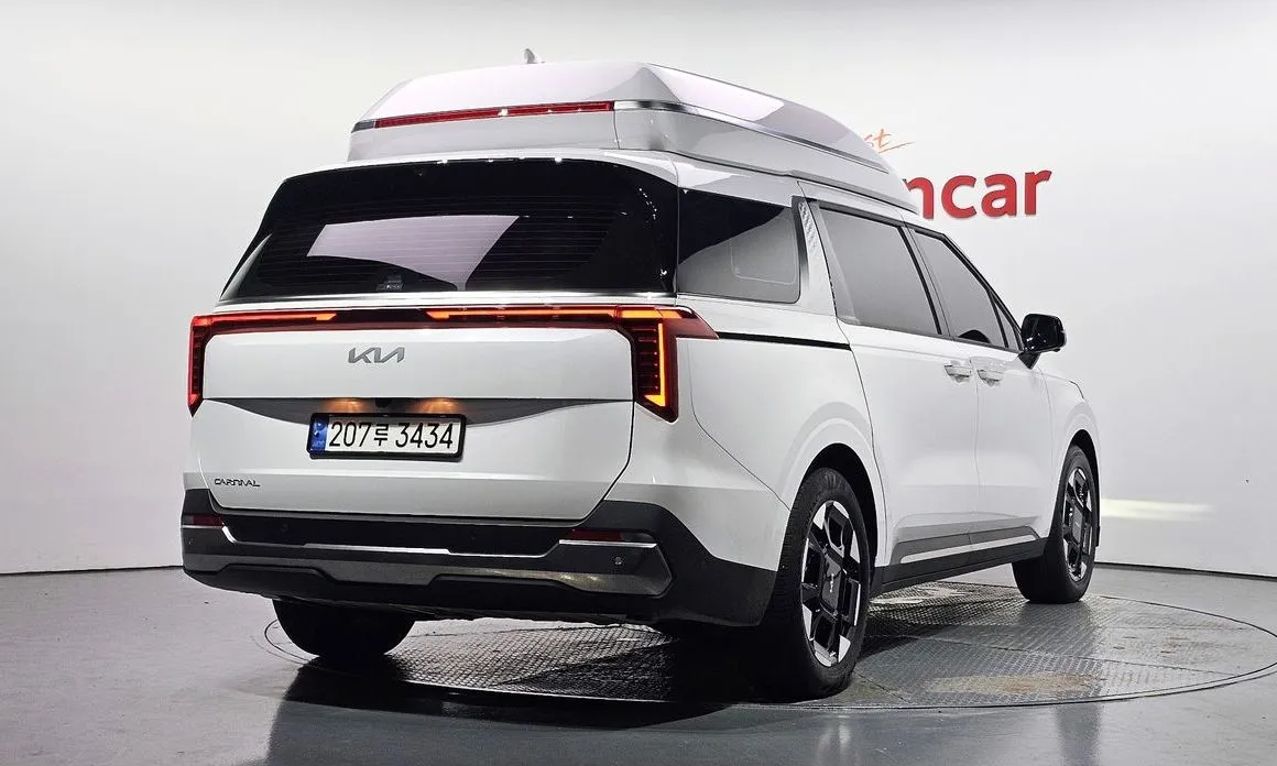 Kia Carnival — фото 4