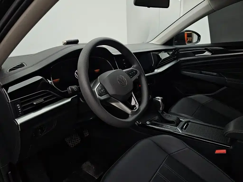 Volkswagen Passat — фото 8