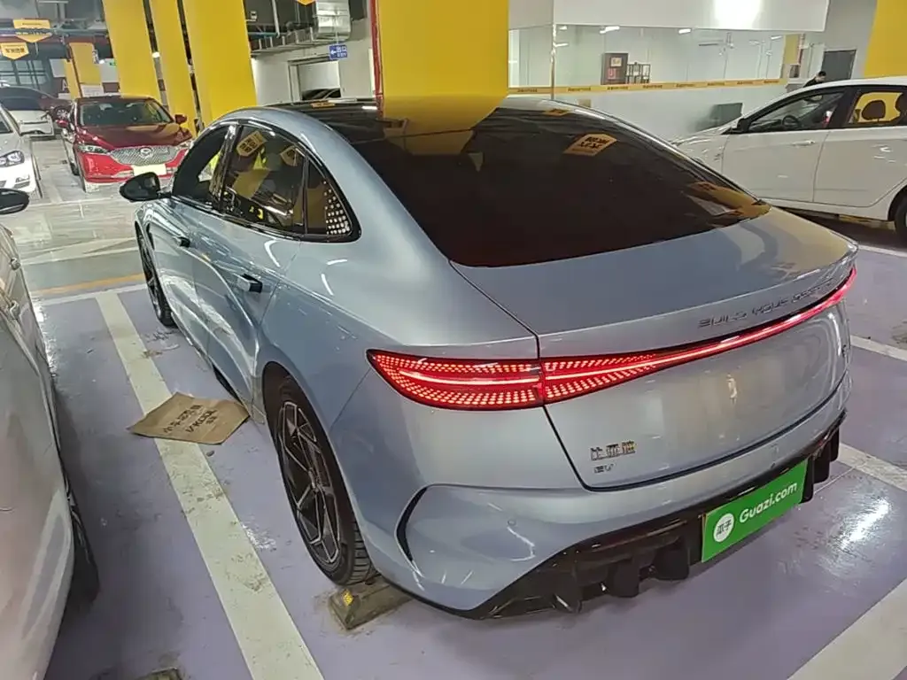 BYD Seal — фото 7