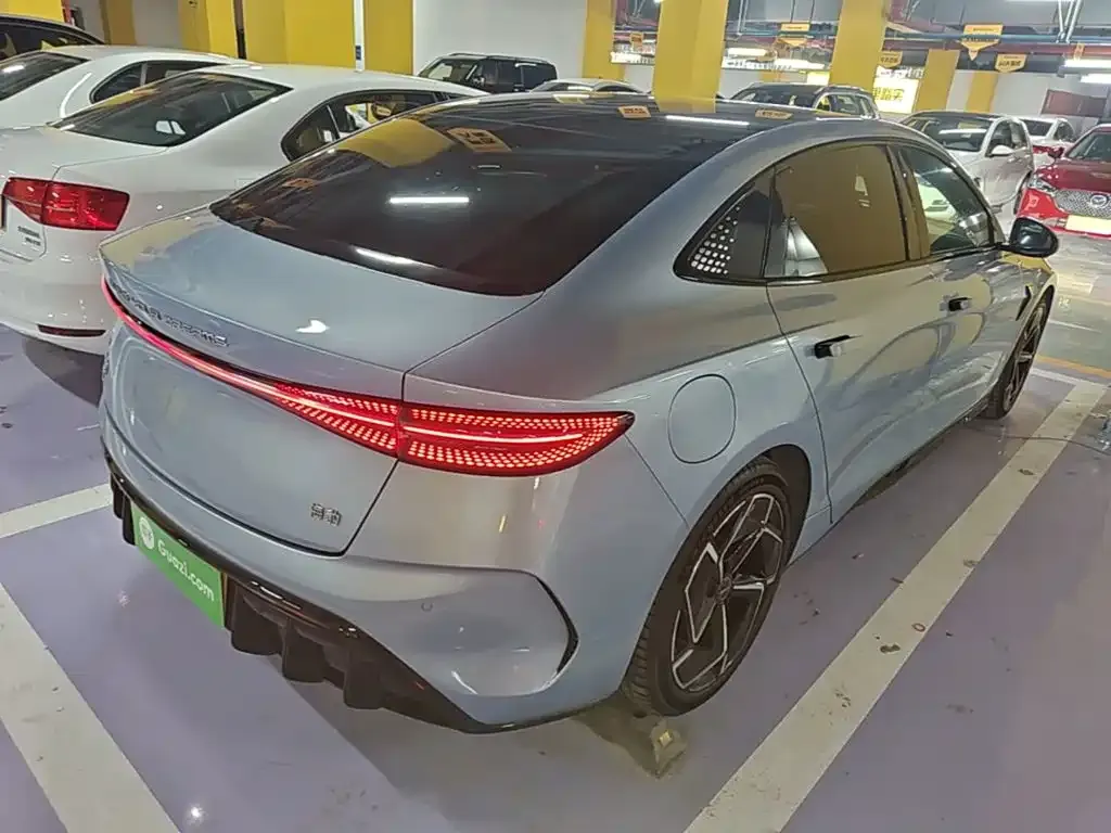 BYD Seal — фото 6