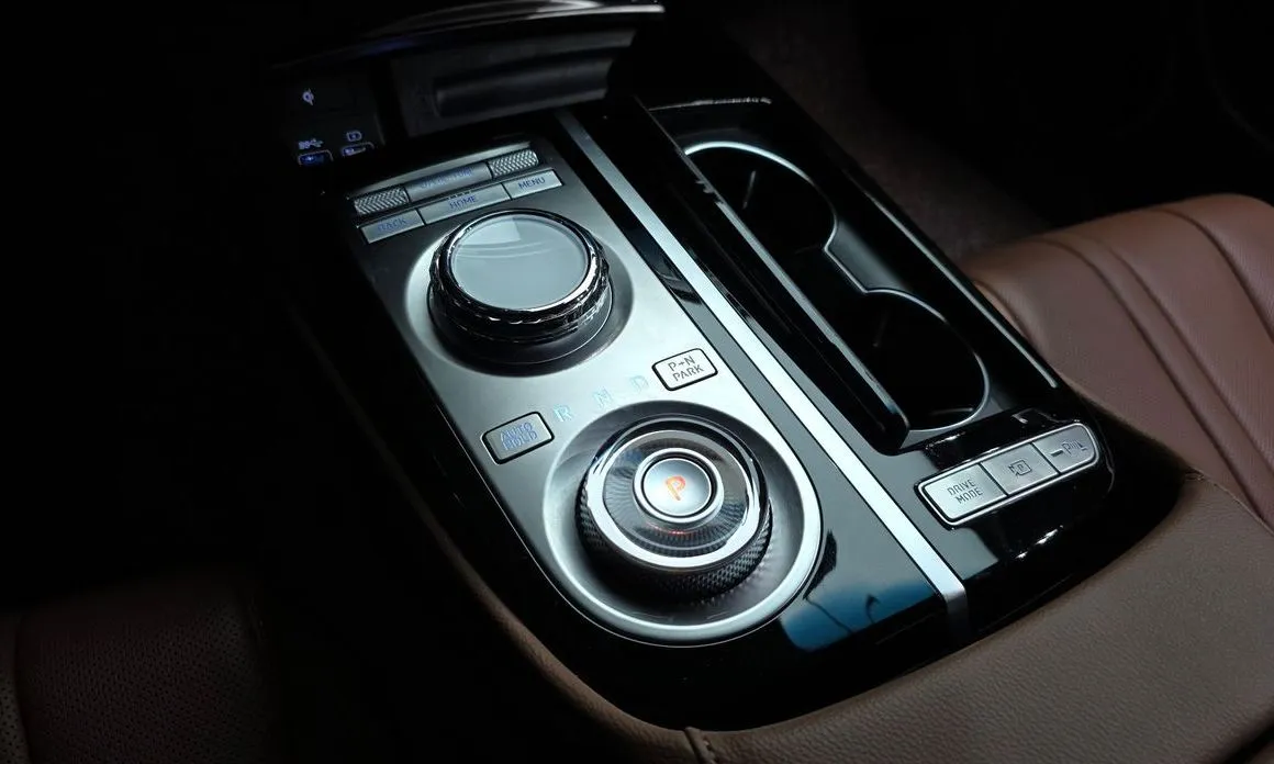 Genesis G80 — фото 10