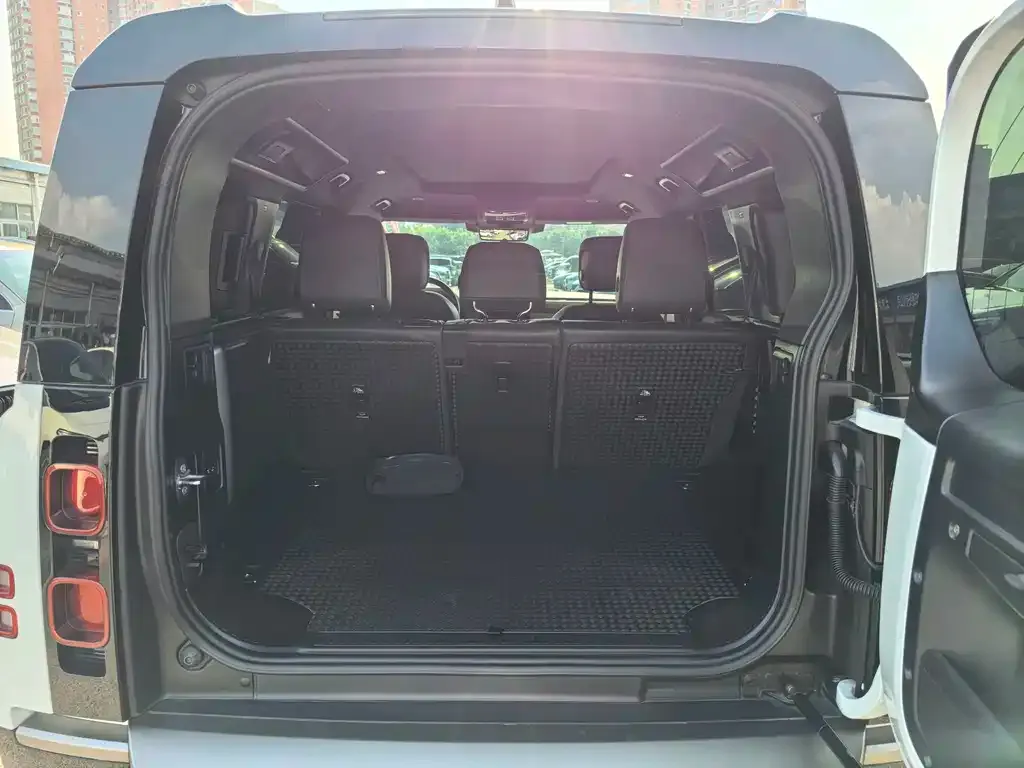Land Rover Defender — фото 4