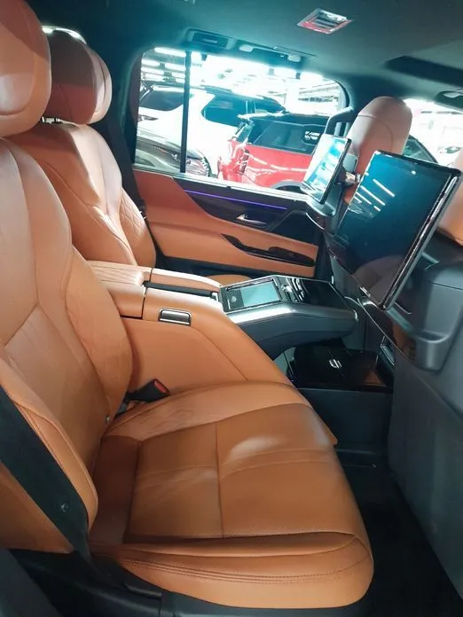 Lexus LX — фото 2