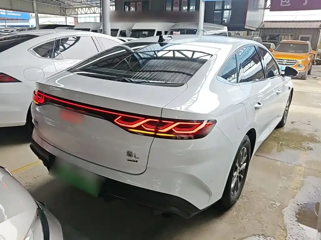 BYD Qin L — фото 6