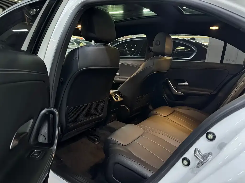 Mercedes-Benz A-Class — фото 10