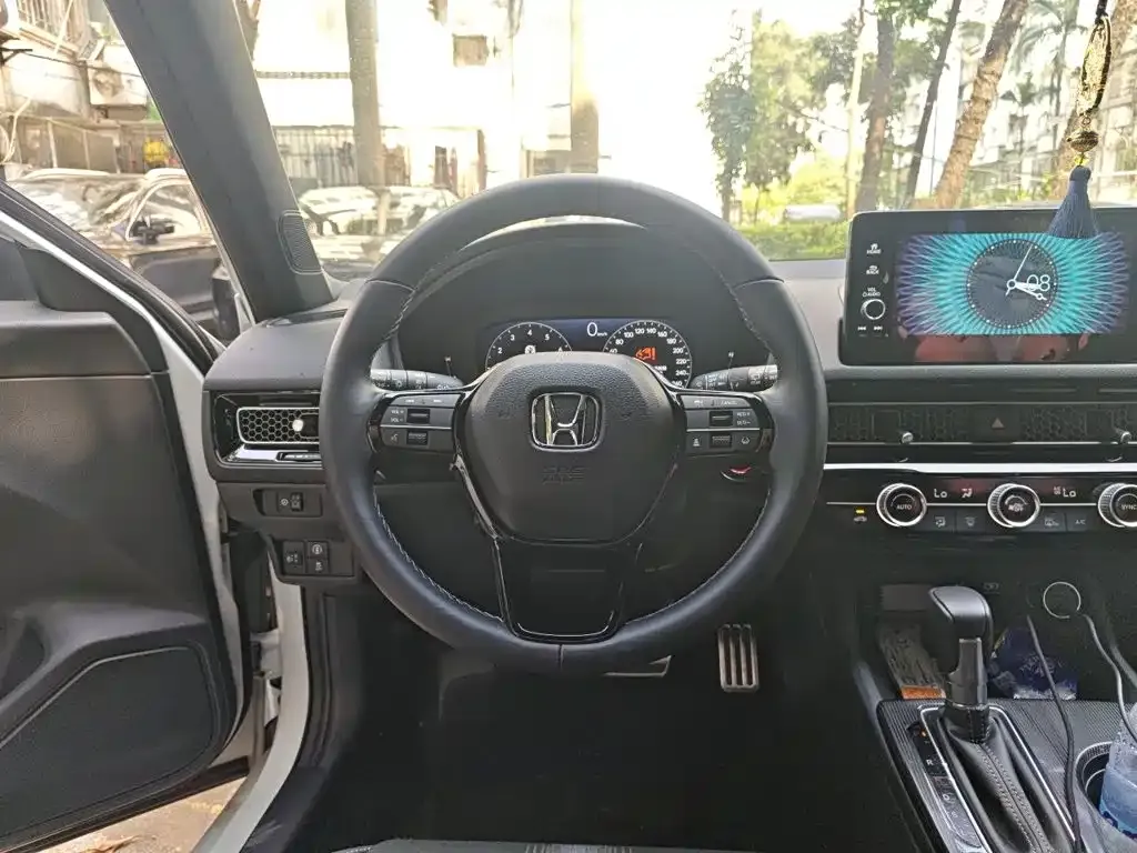 Honda Civic — фото 10