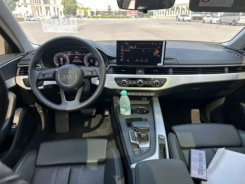 Audi A4L — фото 10