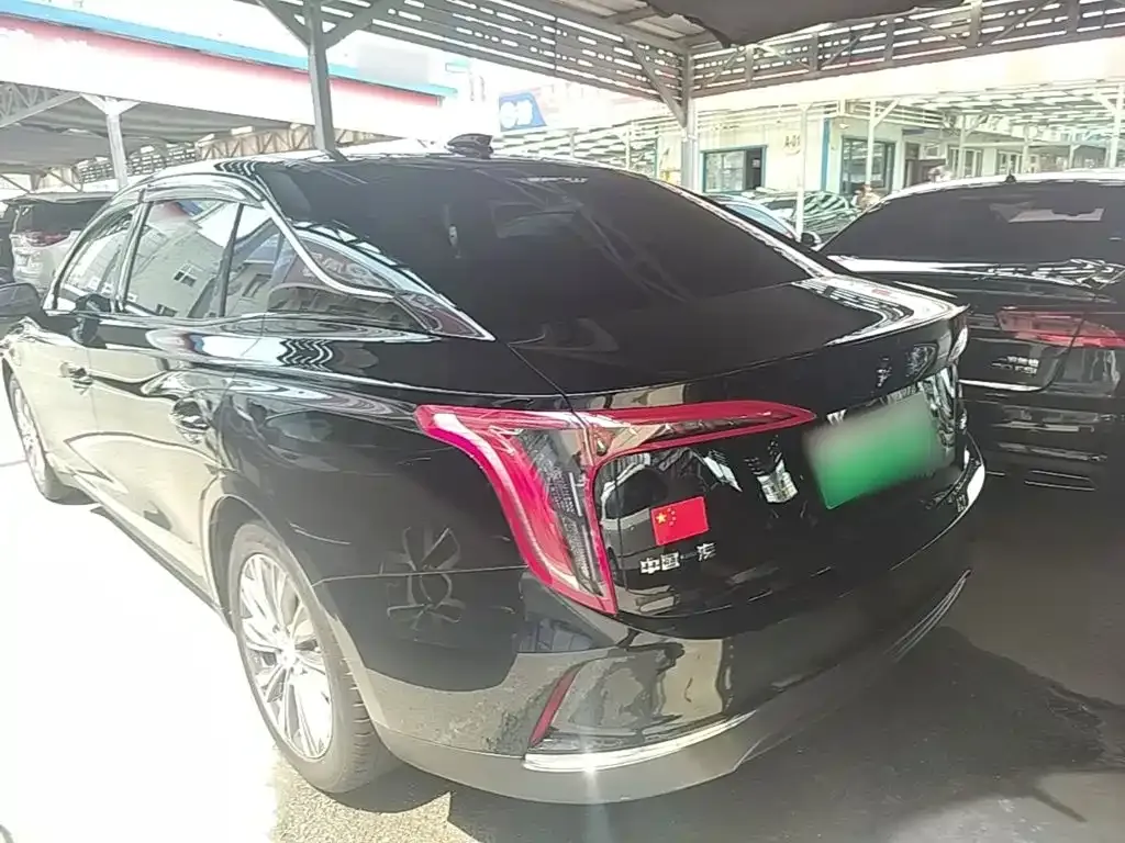 Hongqi E-QM5 — фото 8